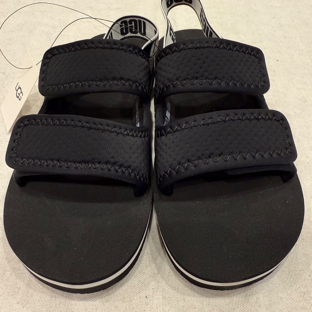 UGG Lennon Slingback Kids Sandals Color Black, Fits Women - Picture 2 of 9